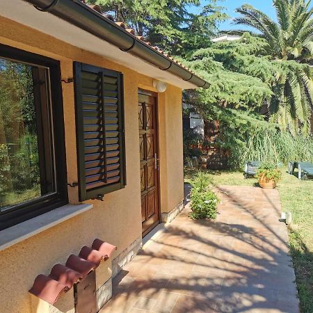 Ližnjan Apartment Kika מראה חיצוני תמונה