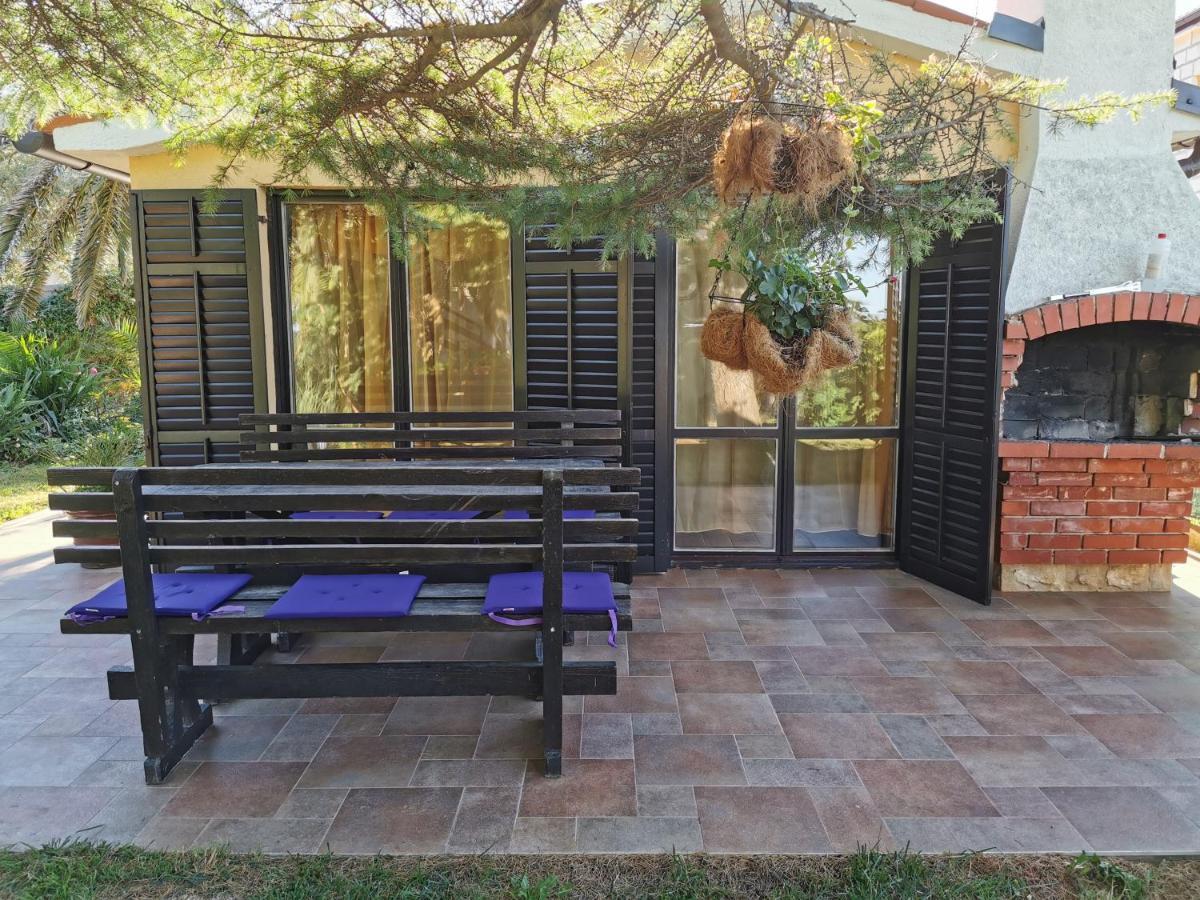 Ližnjan Apartment Kika מראה חיצוני תמונה
